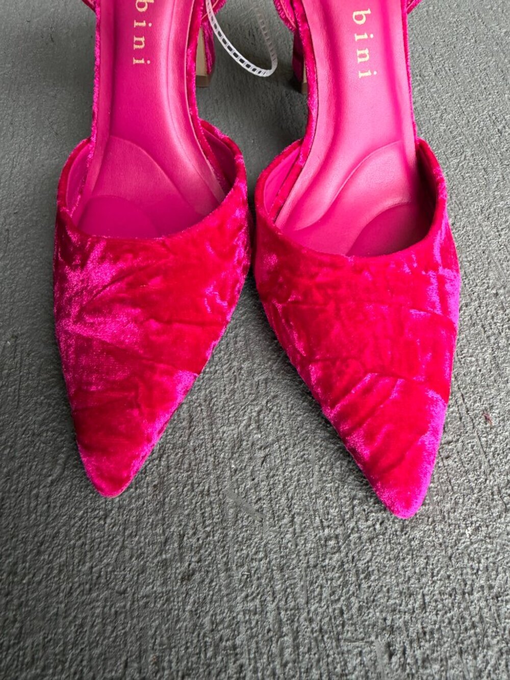Gianni Bini Geno Hot Pink Velvet Pointed Toe Slingback Heels NWOB - Picture 3 of 10